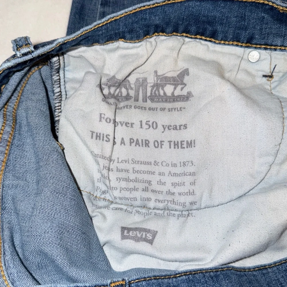 Levi 541 Men’s Jeans, size W 48 x L 30